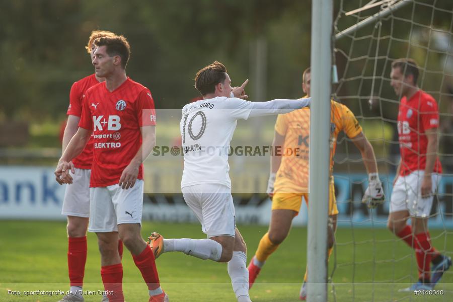 Fundamentum Sportpark, Karlburg, 28.09.2024, sport, action, Fussball, BFV, 13. Spieltag, Bayernliga Nord, ASV, TSV, ASV Cham, TSV Karlburg - Bild-ID: 2440040