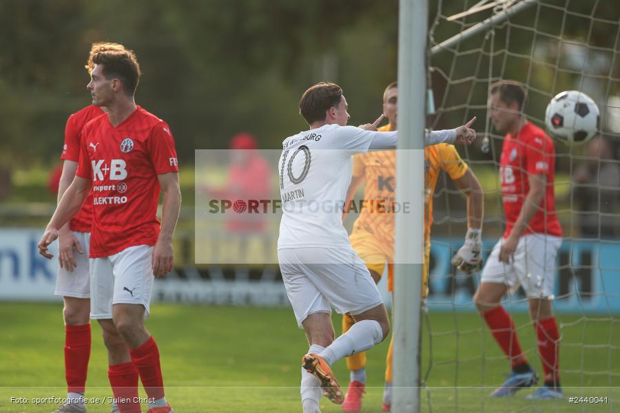 Fundamentum Sportpark, Karlburg, 28.09.2024, sport, action, Fussball, BFV, 13. Spieltag, Bayernliga Nord, ASV, TSV, ASV Cham, TSV Karlburg - Bild-ID: 2440041
