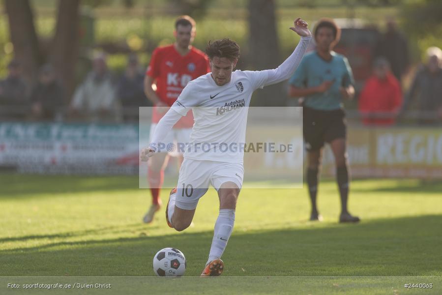 Fundamentum Sportpark, Karlburg, 28.09.2024, sport, action, Fussball, BFV, 13. Spieltag, Bayernliga Nord, ASV, TSV, ASV Cham, TSV Karlburg - Bild-ID: 2440063
