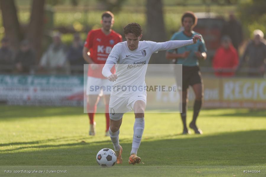Fundamentum Sportpark, Karlburg, 28.09.2024, sport, action, Fussball, BFV, 13. Spieltag, Bayernliga Nord, ASV, TSV, ASV Cham, TSV Karlburg - Bild-ID: 2440064