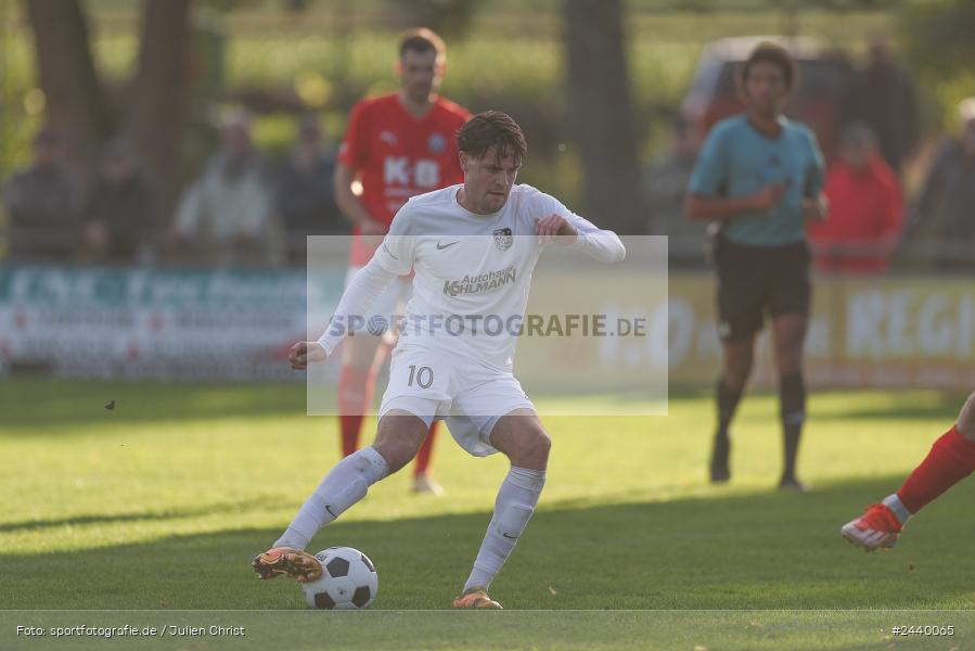 Fundamentum Sportpark, Karlburg, 28.09.2024, sport, action, Fussball, BFV, 13. Spieltag, Bayernliga Nord, ASV, TSV, ASV Cham, TSV Karlburg - Bild-ID: 2440065