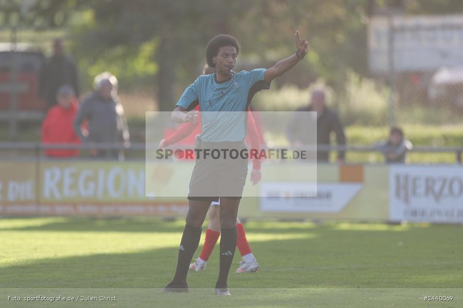 Fundamentum Sportpark, Karlburg, 28.09.2024, sport, action, Fussball, BFV, 13. Spieltag, Bayernliga Nord, ASV, TSV, ASV Cham, TSV Karlburg - Bild-ID: 2440069