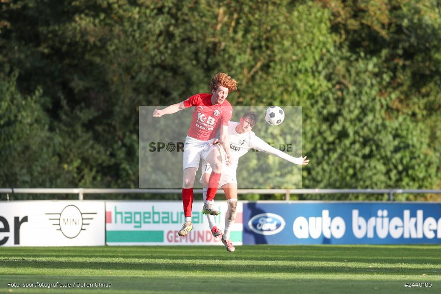 Fundamentum Sportpark, Karlburg, 28.09.2024, sport, action, Fussball, BFV, 13. Spieltag, Bayernliga Nord, ASV, TSV, ASV Cham, TSV Karlburg - Bild-ID: 2440100