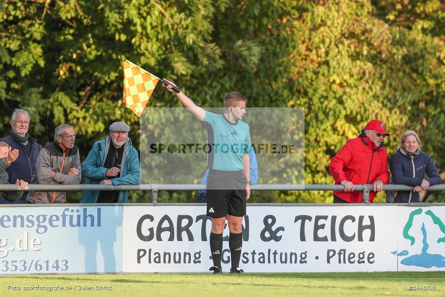 Fundamentum Sportpark, Karlburg, 28.09.2024, sport, action, Fussball, BFV, 13. Spieltag, Bayernliga Nord, ASV, TSV, ASV Cham, TSV Karlburg - Bild-ID: 2440128
