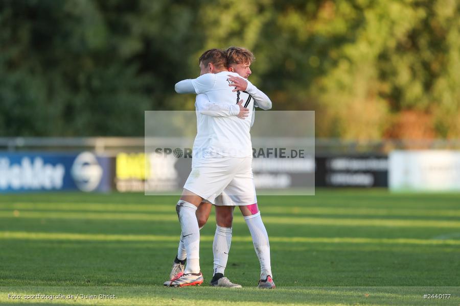Fundamentum Sportpark, Karlburg, 28.09.2024, sport, action, Fussball, BFV, 13. Spieltag, Bayernliga Nord, ASV, TSV, ASV Cham, TSV Karlburg - Bild-ID: 2440177