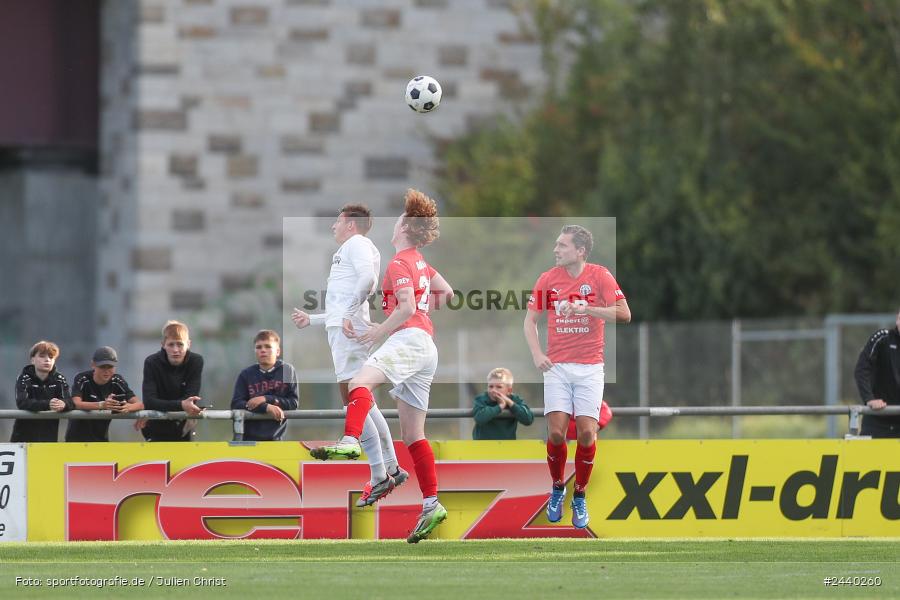 Fundamentum Sportpark, Karlburg, 28.09.2024, sport, action, Fussball, BFV, 13. Spieltag, Bayernliga Nord, ASV, TSV, ASV Cham, TSV Karlburg - Bild-ID: 2440260