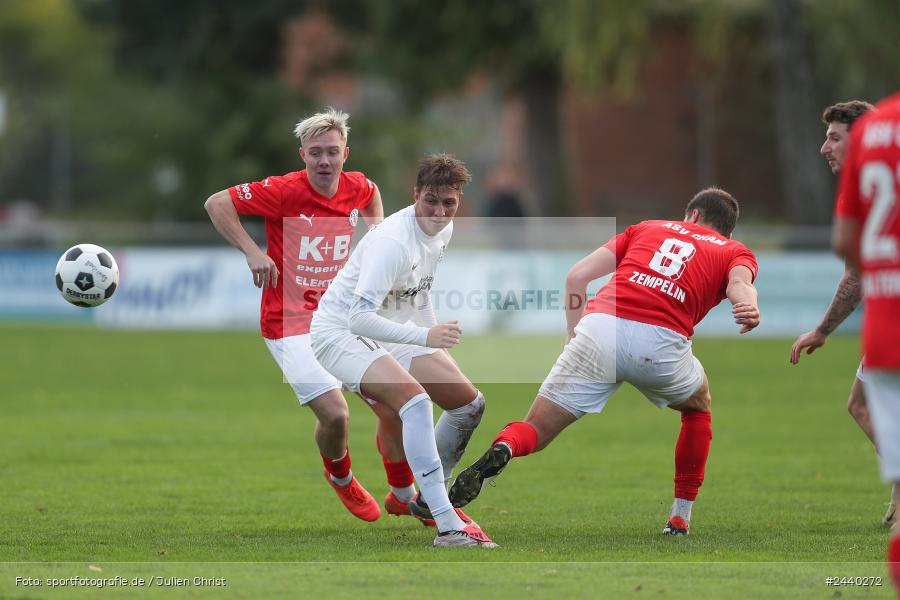 Fundamentum Sportpark, Karlburg, 28.09.2024, sport, action, Fussball, BFV, 13. Spieltag, Bayernliga Nord, ASV, TSV, ASV Cham, TSV Karlburg - Bild-ID: 2440272