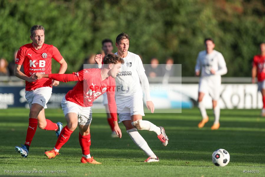 Fundamentum Sportpark, Karlburg, 28.09.2024, sport, action, Fussball, BFV, 13. Spieltag, Bayernliga Nord, ASV, TSV, ASV Cham, TSV Karlburg - Bild-ID: 2440276