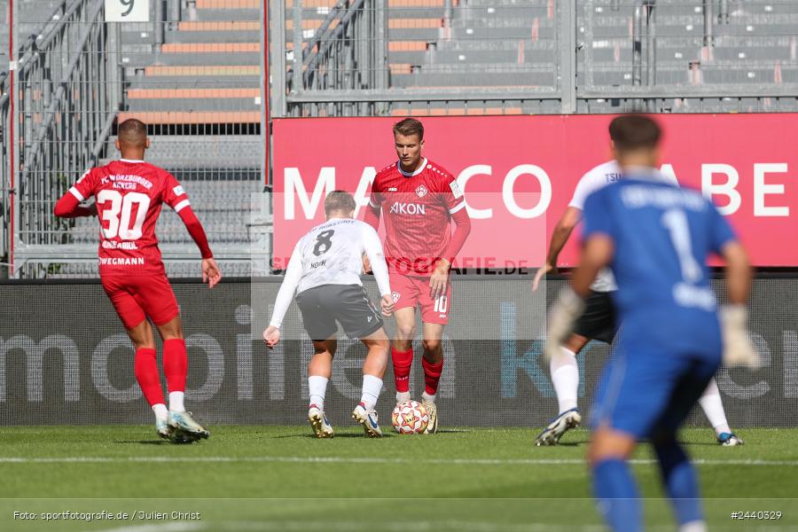 AKON Arena, Würzburg, 28.09.2024, sport, action, Fussball, BFV, Regionalliga Bayern, 11. Spieltag, AUB, FWK, TSV Aubstadt, FC Würzburger Kickers - Bild-ID: 2440329