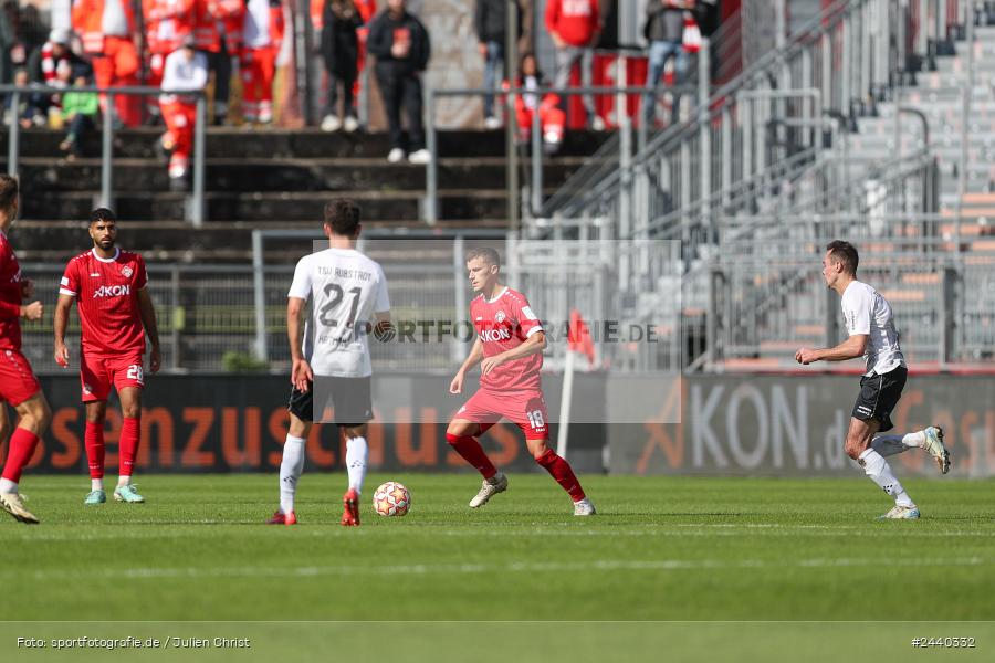 AKON Arena, Würzburg, 28.09.2024, sport, action, Fussball, BFV, Regionalliga Bayern, 11. Spieltag, AUB, FWK, TSV Aubstadt, FC Würzburger Kickers - Bild-ID: 2440332