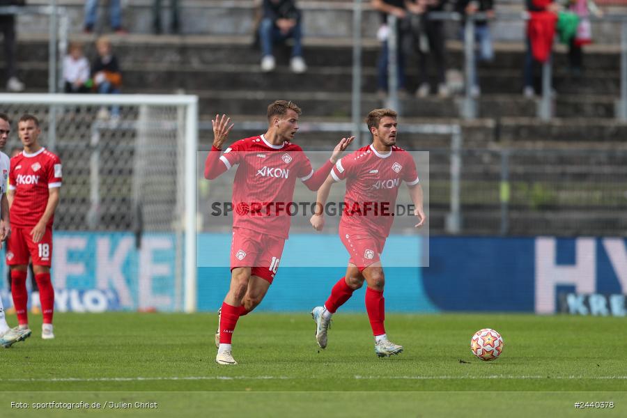 AKON Arena, Würzburg, 28.09.2024, sport, action, Fussball, BFV, Regionalliga Bayern, 11. Spieltag, AUB, FWK, TSV Aubstadt, FC Würzburger Kickers - Bild-ID: 2440378