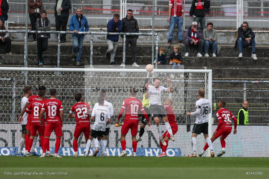 AKON Arena, Würzburg, 28.09.2024, sport, action, Fussball, BFV, Regionalliga Bayern, 11. Spieltag, AUB, FWK, TSV Aubstadt, FC Würzburger Kickers - Bild-ID: 2440382