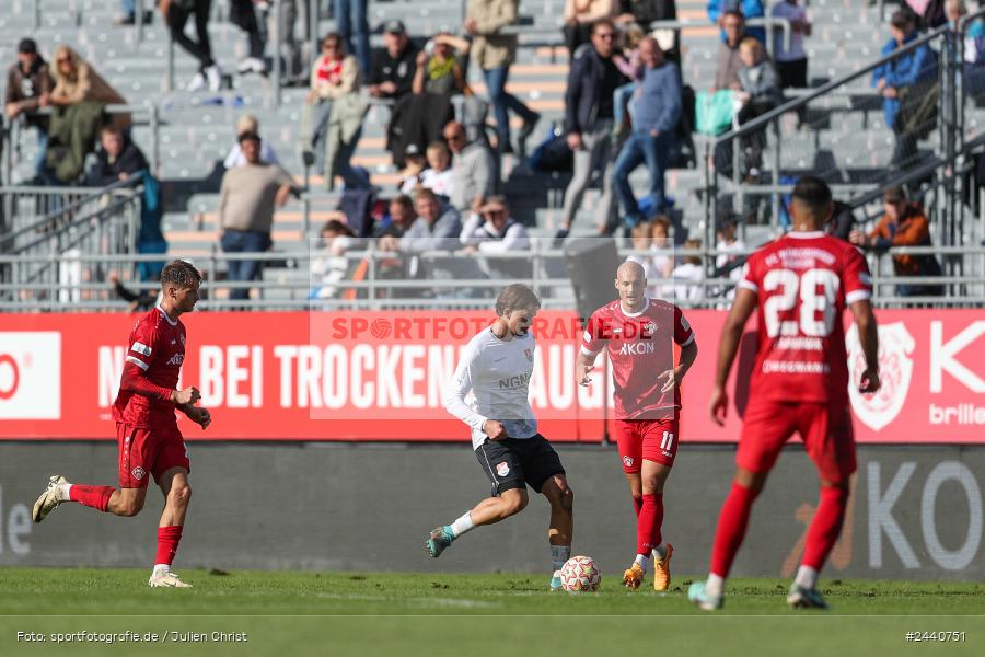 AKON Arena, Würzburg, 28.09.2024, sport, action, Fussball, BFV, Regionalliga Bayern, 11. Spieltag, AUB, FWK, TSV Aubstadt, FC Würzburger Kickers - Bild-ID: 2440751