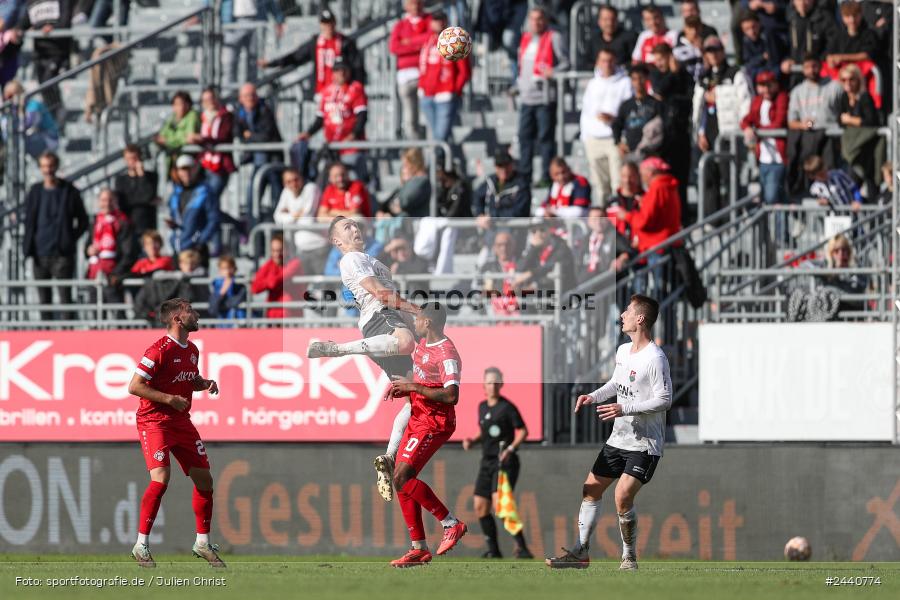 AKON Arena, Würzburg, 28.09.2024, sport, action, Fussball, BFV, Regionalliga Bayern, 11. Spieltag, AUB, FWK, TSV Aubstadt, FC Würzburger Kickers - Bild-ID: 2440774