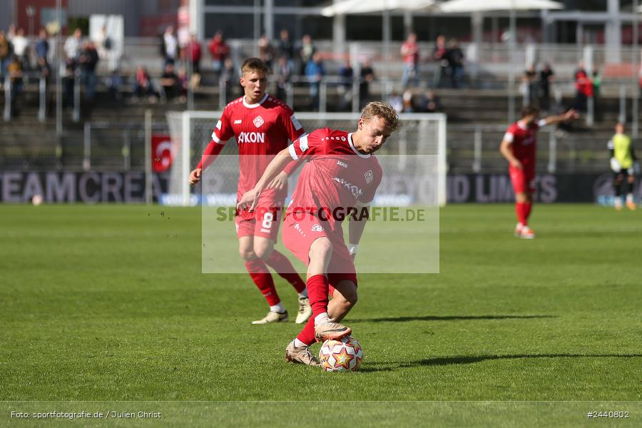 AKON Arena, Würzburg, 28.09.2024, sport, action, Fussball, BFV, 11. Spieltag, Regionalliga Bayern, AUB, FWK, TSV Aubstadt, FC Würzburger Kickers - Bild-ID: 2440802