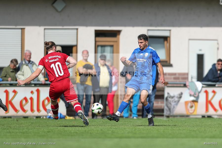 Sportgelände, Lohr am Main, 29.09.2024, sport, action, Fussball, BFV, 11. Spieltag, Kreisklasse Würzburg Gr. 3, FCWH, TSV, FC Wiesenfeld-Halsbach, TSV Lohr II - Bild-ID: 2441335