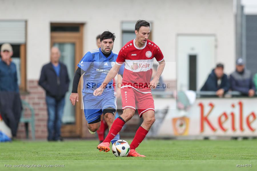 Sportgelände, Lohr am Main, 29.09.2024, sport, action, Fussball, BFV, 11. Spieltag, Kreisklasse Würzburg Gr. 3, FCWH, TSV, FC Wiesenfeld-Halsbach, TSV Lohr II - Bild-ID: 2441575