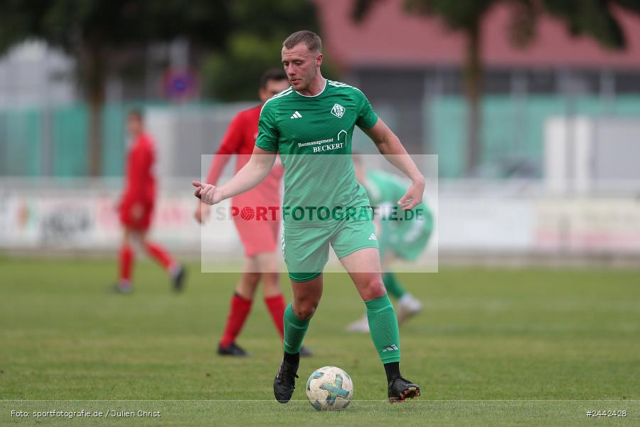 Sportgelände, Karlstadt, 03.10.2024, sport, action, Fussball, BFV, Kreisliga Würzburg Gr. 2, 12. Spieltag, FVGS, FVK, FV Gemünden/Seifriedsburg, FV Karlstadt - Bild-ID: 2442428