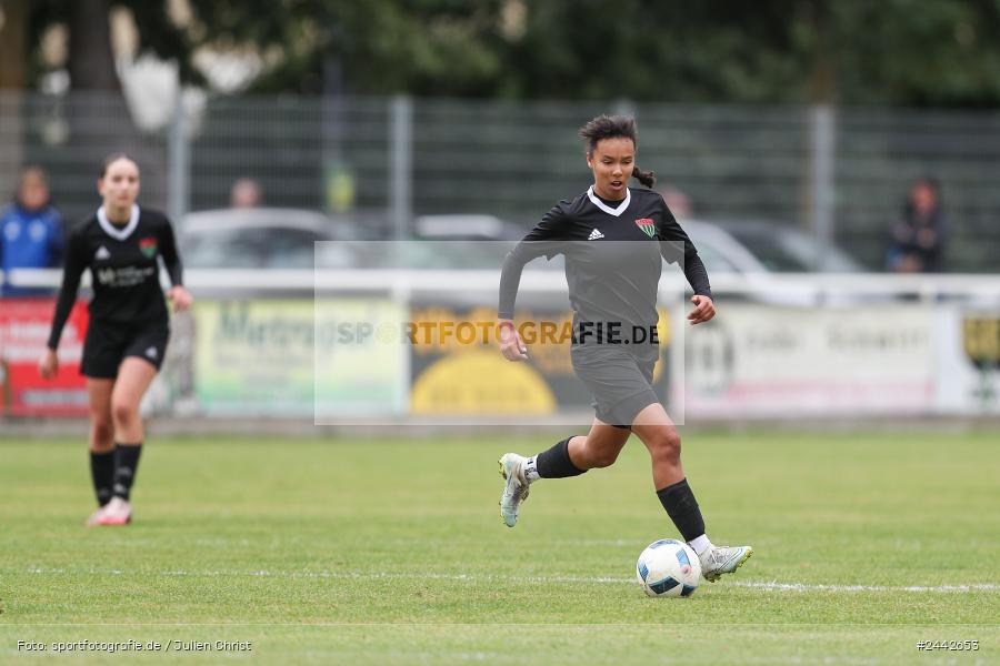sport, hiscox-Bezirkspokal, action, Sportgelände, Karlstadt, Fussball, FVK, FV Karlstadt, FCS, BFV, 2. Runde, 1. FC Schweinfurt, 03.10.2024 - Bild-ID: 2442653 sport, hiscox-Bezirkspokal, action, Sportgelände, Karlstadt, Fussball, FVK, FV Karlstadt, FCS, BFV, 2. Runde, 1. FC Schweinfurt, 03.10.2024 - Bild-ID: 2442653