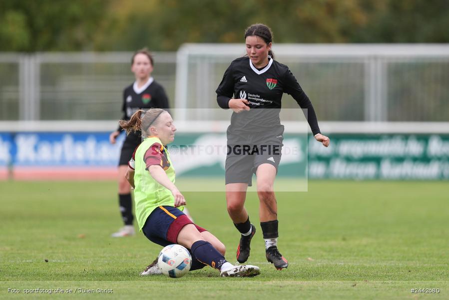 sport, hiscox-Bezirkspokal, action, Sportgelände, Karlstadt, Fussball, FVK, FV Karlstadt, FCS, BFV, 2. Runde, 1. FC Schweinfurt, 03.10.2024 - Bild-ID: 2442680