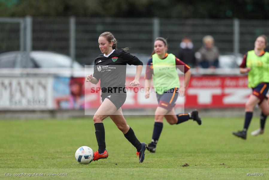 sport, hiscox-Bezirkspokal, action, Sportgelände, Karlstadt, Fussball, FVK, FV Karlstadt, FCS, BFV, 2. Runde, 1. FC Schweinfurt, 03.10.2024 - Bild-ID: 2442720 sport, hiscox-Bezirkspokal, action, Sportgelände, Karlstadt, Fussball, FVK, FV Karlstadt, FCS, BFV, 2. Runde, 1. FC Schweinfurt, 03.10.2024 - Bild-ID: 2442720