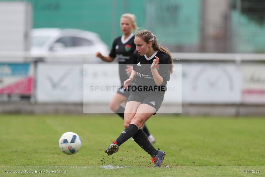 sport, hiscox-Bezirkspokal, action, Sportgelände, Karlstadt, Fussball, FVK, FV Karlstadt, FCS, BFV, 2. Runde, 1. FC Schweinfurt, 03.10.2024 - Bild-ID: 2442722 sport, hiscox-Bezirkspokal, action, Sportgelände, Karlstadt, Fussball, FVK, FV Karlstadt, FCS, BFV, 2. Runde, 1. FC Schweinfurt, 03.10.2024 - Bild-ID: 2442722