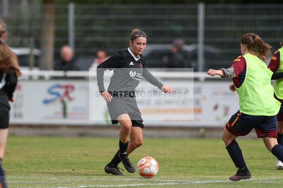 sport, hiscox-Bezirkspokal, action, Sportgelände, Karlstadt, Fussball, FVK, FV Karlstadt, FCS, BFV, 2. Runde, 1. FC Schweinfurt, 03.10.2024 - Bild-ID: 2442926 sport, hiscox-Bezirkspokal, action, Sportgelände, Karlstadt, Fussball, FVK, FV Karlstadt, FCS, BFV, 2. Runde, 1. FC Schweinfurt, 03.10.2024 - Bild-ID: 2442926