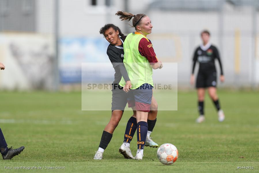 sport, hiscox-Bezirkspokal, action, Sportgelände, Karlstadt, Fussball, FVK, FV Karlstadt, FCS, BFV, 2. Runde, 1. FC Schweinfurt, 03.10.2024 - Bild-ID: 2442932 sport, hiscox-Bezirkspokal, action, Sportgelände, Karlstadt, Fussball, FVK, FV Karlstadt, FCS, BFV, 2. Runde, 1. FC Schweinfurt, 03.10.2024 - Bild-ID: 2442932