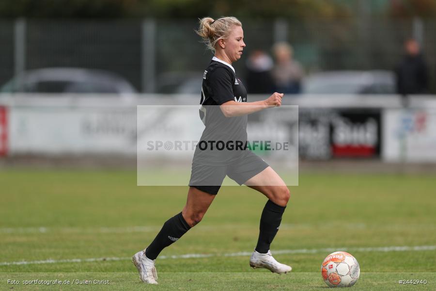 sport, hiscox-Bezirkspokal, action, Sportgelände, Karlstadt, Fussball, FVK, FV Karlstadt, FCS, BFV, 2. Runde, 1. FC Schweinfurt, 03.10.2024 - Bild-ID: 2442940 sport, hiscox-Bezirkspokal, action, Sportgelände, Karlstadt, Fussball, FVK, FV Karlstadt, FCS, BFV, 2. Runde, 1. FC Schweinfurt, 03.10.2024 - Bild-ID: 2442940