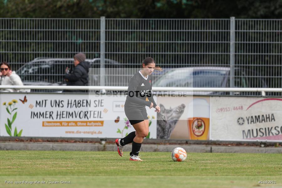 sport, hiscox-Bezirkspokal, action, Sportgelände, Karlstadt, Fussball, FVK, FV Karlstadt, FCS, BFV, 2. Runde, 1. FC Schweinfurt, 03.10.2024 - Bild-ID: 2442952 sport, hiscox-Bezirkspokal, action, Sportgelände, Karlstadt, Fussball, FVK, FV Karlstadt, FCS, BFV, 2. Runde, 1. FC Schweinfurt, 03.10.2024 - Bild-ID: 2442952