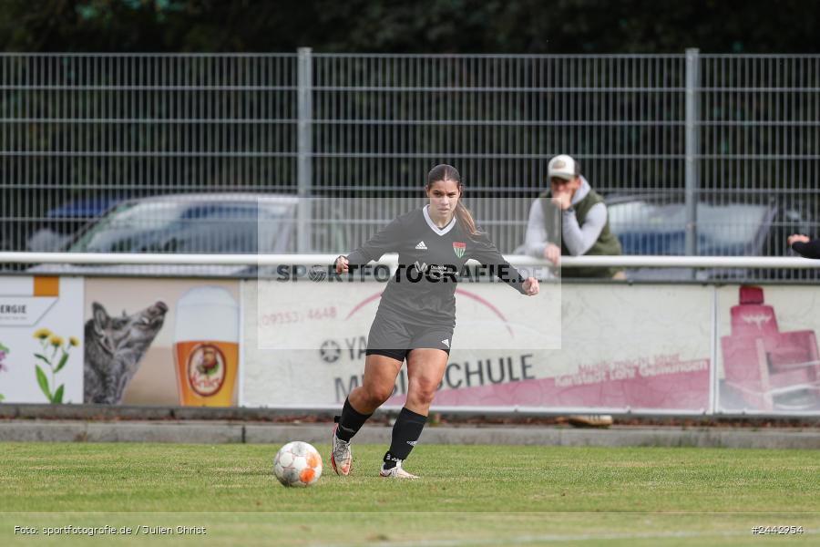 sport, hiscox-Bezirkspokal, action, Sportgelände, Karlstadt, Fussball, FVK, FV Karlstadt, FCS, BFV, 2. Runde, 1. FC Schweinfurt, 03.10.2024 - Bild-ID: 2442954 sport, hiscox-Bezirkspokal, action, Sportgelände, Karlstadt, Fussball, FVK, FV Karlstadt, FCS, BFV, 2. Runde, 1. FC Schweinfurt, 03.10.2024 - Bild-ID: 2442954