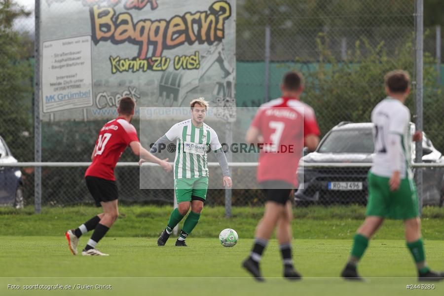 Sportgelände, Gössenheim, 05.10.2024, sport, action, Fussball, BFV, 13. Spieltag, Kreiskalsse Würzburg Gr. 3, SVA, FCG, SV Altfeld, FC Gössenheim - Bild-ID: 2443280