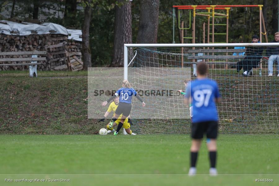 Sportgelände, Adelsberg, 05.10.2024, sport, action, Fussball, BOL Frauen, 5. Spieltag, FCS, FFC, 1. FC Schweinfurt, FFC Adelsberg-Karsbach - Bild-ID: 2443866