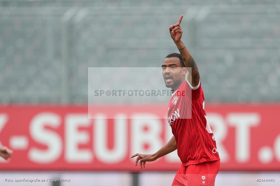 AKON Arena, Würzburg, 06.10.2024, sport, action, Fussball, BFV, 13. Spieltag, Regionalliga Bayern, BUC, FWK, TSV Buchbach, FC Würzburger Kickers - Bild-ID: 2444490