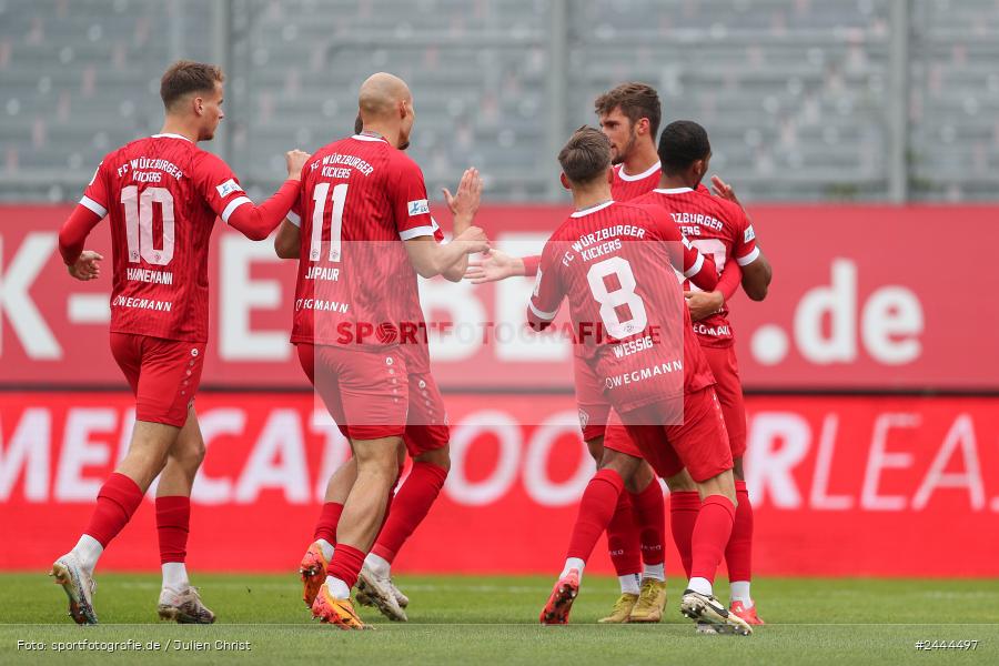 AKON Arena, Würzburg, 06.10.2024, sport, action, Fussball, BFV, 13. Spieltag, Regionalliga Bayern, BUC, FWK, TSV Buchbach, FC Würzburger Kickers - Bild-ID: 2444497