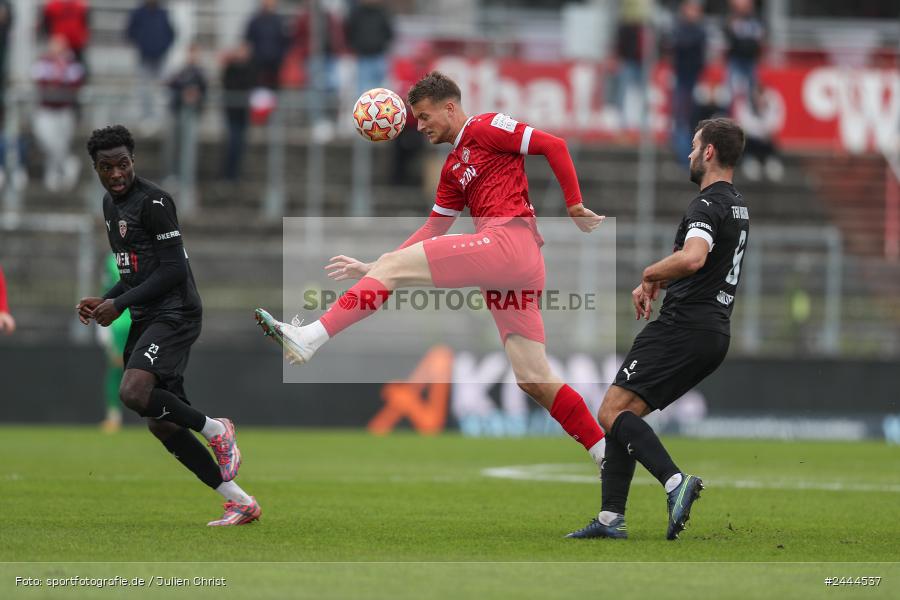 AKON Arena, Würzburg, 06.10.2024, sport, action, Fussball, BFV, 13. Spieltag, Regionalliga Bayern, BUC, FWK, TSV Buchbach, FC Würzburger Kickers - Bild-ID: 2444537