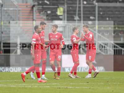 Fotos von FC Würzburger Kickers - TSV Buchbach auf sportfotografie.de