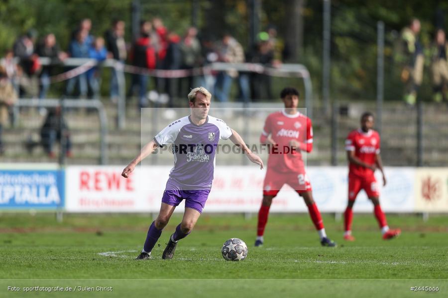 Fuchsparkstadion, Bamberg, 12.10.2024, sport, action, Fussball, BFV, 14. Spieltag, Regionalliga Bayern, FWK, FCE, FC Würzburger Kickers, FC Eintracht Bamberg - Bild-ID: 2445666
