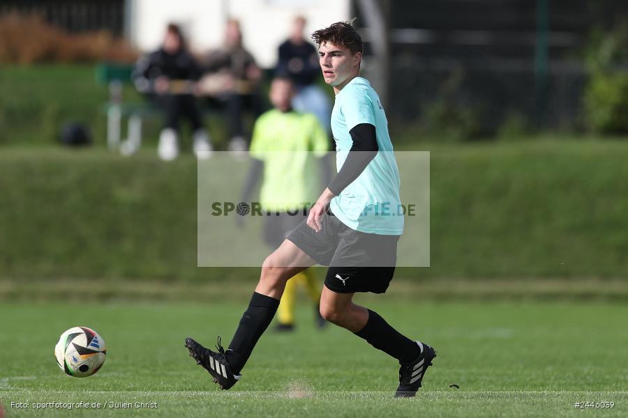 Sportgelände Oberndorf, Bischbrunn, 13.10.2024, sport, action, Fussball, BFV, 14. Spieltag, Kreisklasse Würzburg Gr. 3, FCK, SVB, (SG 1) FC Karsbach, (SG 1) SV Bischbrunn - Bild-ID: 2446039