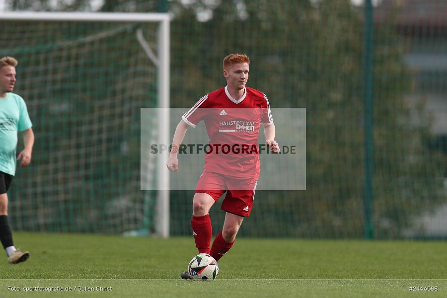 Sportgelände Oberndorf, Bischbrunn, 13.10.2024, sport, action, Fussball, BFV, 14. Spieltag, Kreisklasse Würzburg Gr. 3, FCK, SVB, (SG 1) FC Karsbach, (SG 1) SV Bischbrunn - Bild-ID: 2446088