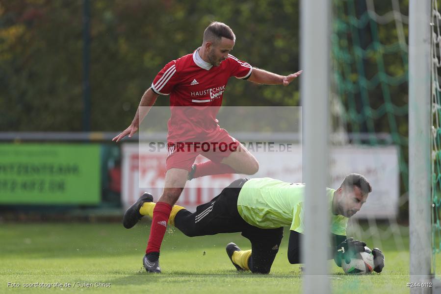 Sportgelände Oberndorf, Bischbrunn, 13.10.2024, sport, action, Fussball, BFV, 14. Spieltag, Kreisklasse Würzburg Gr. 3, FCK, SVB, (SG 1) FC Karsbach, (SG 1) SV Bischbrunn - Bild-ID: 2446112