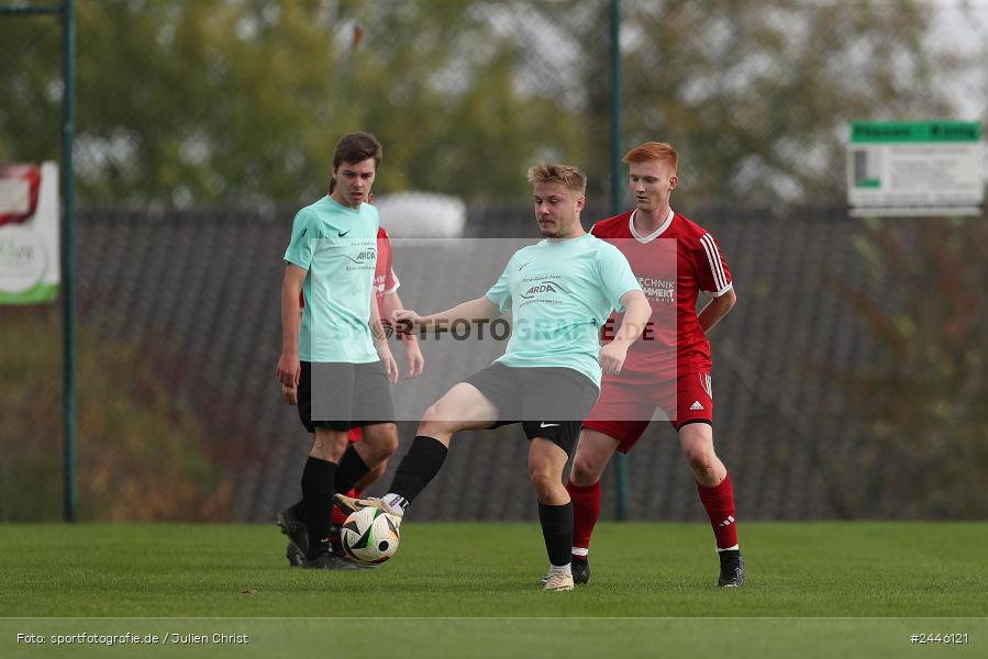 Sportgelände Oberndorf, Bischbrunn, 13.10.2024, sport, action, Fussball, BFV, 14. Spieltag, Kreisklasse Würzburg Gr. 3, FCK, SVB, (SG 1) FC Karsbach, (SG 1) SV Bischbrunn - Bild-ID: 2446121
