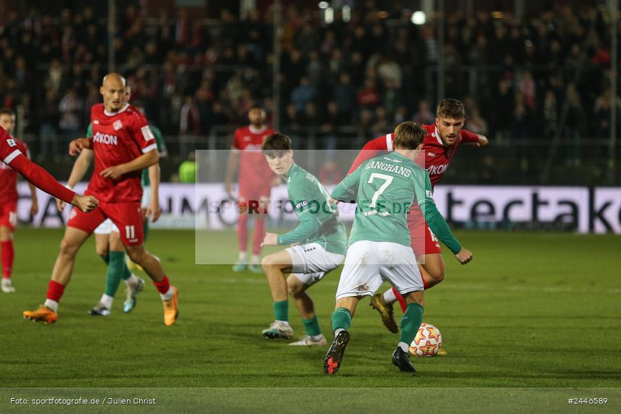 AKON Arena, Würzburg, 18.10.2024, sport, action, Fussball, BFV, 15. Spieltag, Regionalliga Bayern, FCS, FWK, 1. FC Schweinfurt 1905, FC Würzburger Kickers - Bild-ID: 2446589