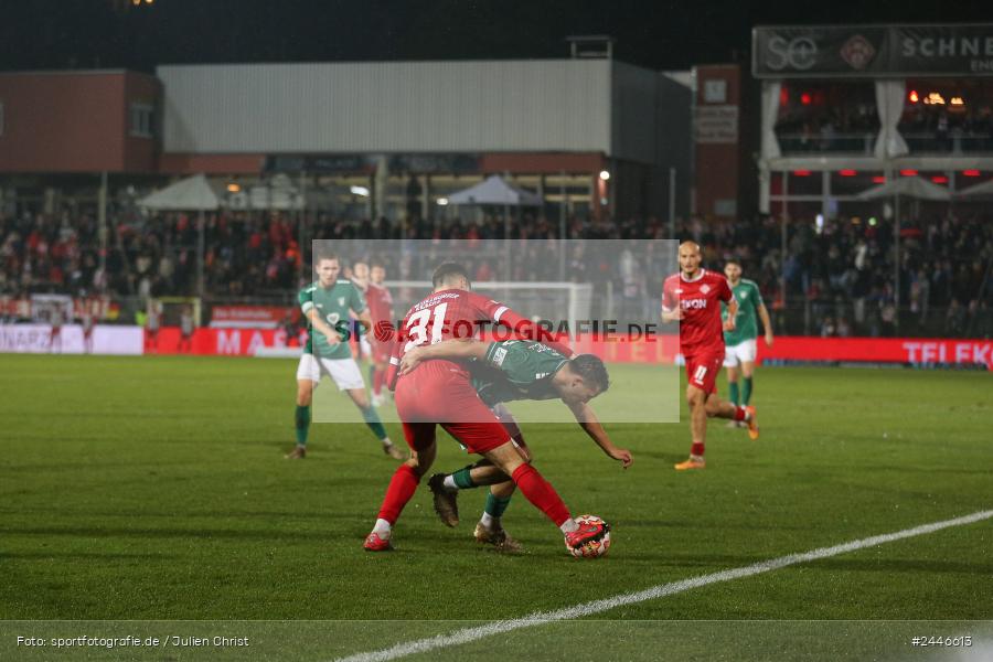 AKON Arena, Würzburg, 18.10.2024, sport, action, Fussball, BFV, 15. Spieltag, Regionalliga Bayern, FCS, FWK, 1. FC Schweinfurt 1905, FC Würzburger Kickers - Bild-ID: 2446613