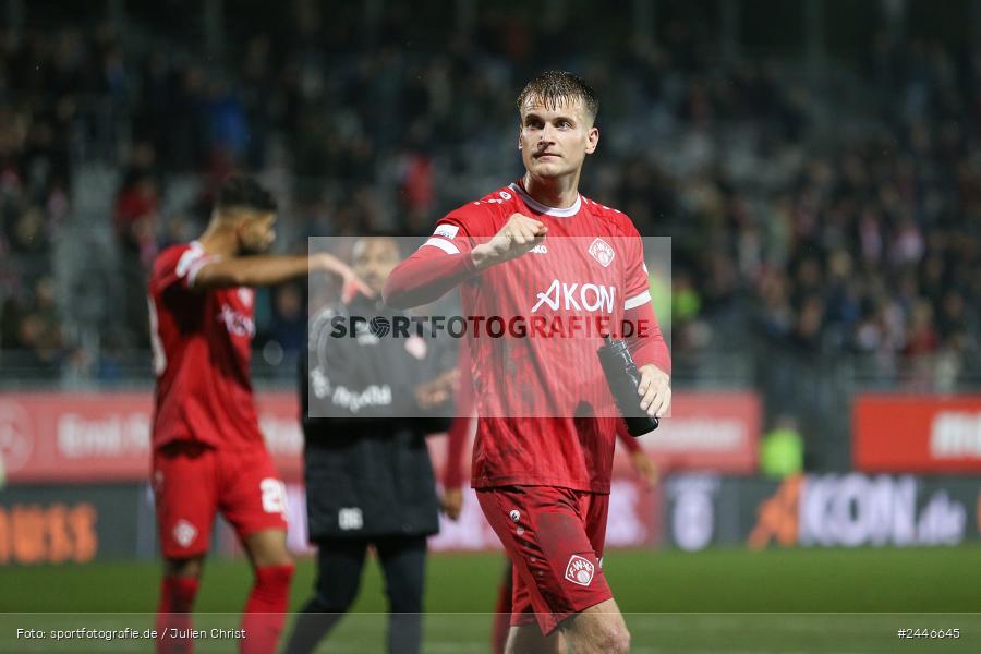 AKON Arena, Würzburg, 18.10.2024, sport, action, Fussball, BFV, 15. Spieltag, Regionalliga Bayern, FCS, FWK, 1. FC Schweinfurt 1905, FC Würzburger Kickers - Bild-ID: 2446645