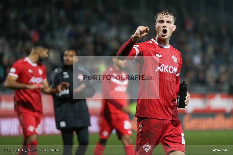 AKON Arena, Würzburg, 18.10.2024, sport, action, Fussball, BFV, 15. Spieltag, Regionalliga Bayern, FCS, FWK, 1. FC Schweinfurt 1905, FC Würzburger Kickers - Bild-ID: 2446649