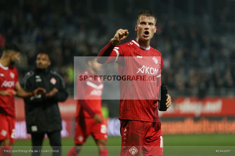 AKON Arena, Würzburg, 18.10.2024, sport, action, Fussball, BFV, 15. Spieltag, Regionalliga Bayern, FCS, FWK, 1. FC Schweinfurt 1905, FC Würzburger Kickers - Bild-ID: 2446651
