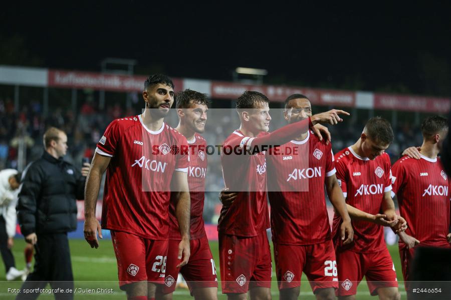 AKON Arena, Würzburg, 18.10.2024, sport, action, Fussball, BFV, 15. Spieltag, Regionalliga Bayern, FCS, FWK, 1. FC Schweinfurt 1905, FC Würzburger Kickers - Bild-ID: 2446654