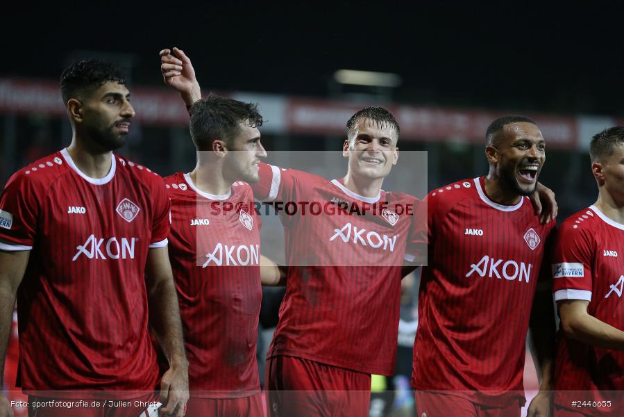 AKON Arena, Würzburg, 18.10.2024, sport, action, Fussball, BFV, 15. Spieltag, Regionalliga Bayern, FCS, FWK, 1. FC Schweinfurt 1905, FC Würzburger Kickers - Bild-ID: 2446655