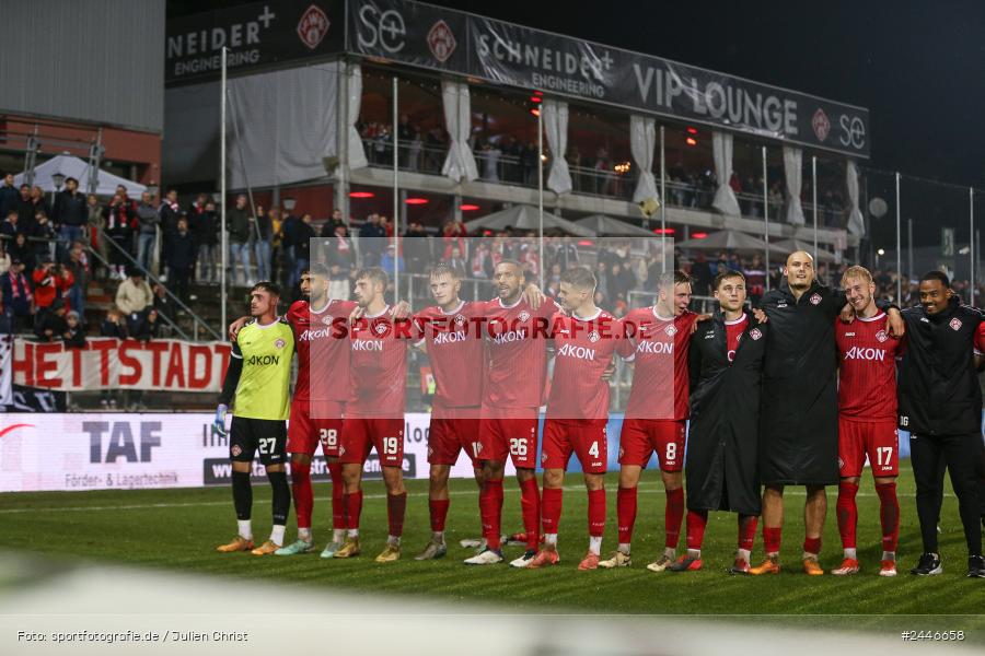 AKON Arena, Würzburg, 18.10.2024, sport, action, Fussball, BFV, 15. Spieltag, Regionalliga Bayern, FCS, FWK, 1. FC Schweinfurt 1905, FC Würzburger Kickers - Bild-ID: 2446658